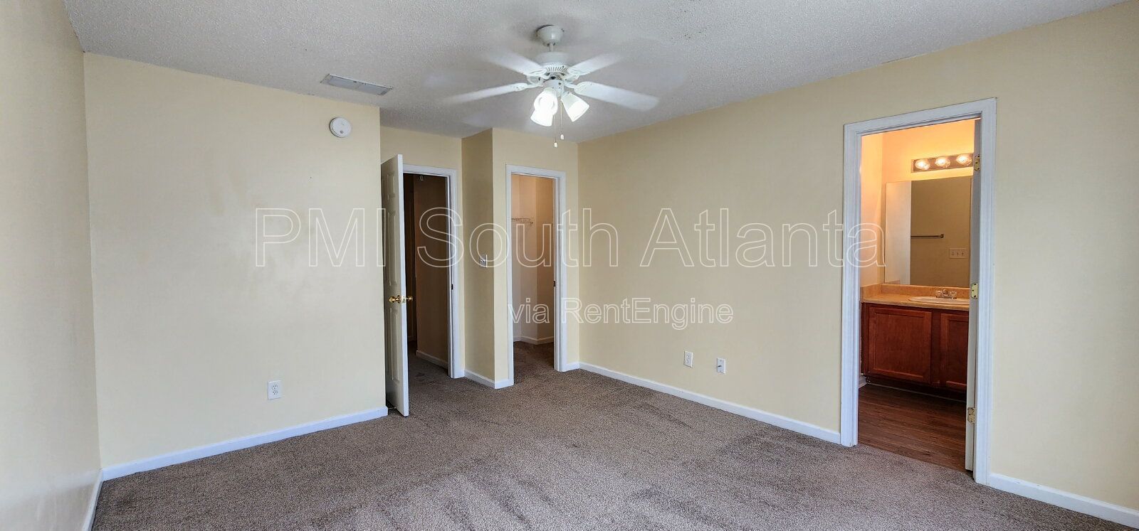 Spacious 3BR/2.5BA Townhome with Lawn Care Included | Pets Welcome | 7298 Wagon Wheel Ct, Jonesboro, GA property image