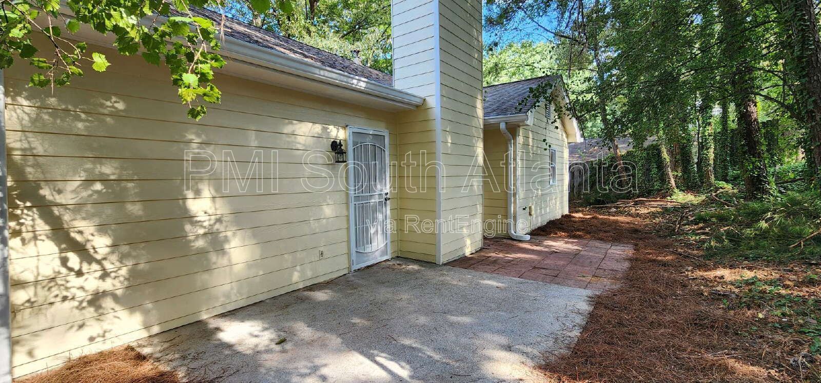 Freshly Renovated 3BR/2BA Ranch | Vaulted Ceilings | 2-Car Garage | Cul-de-Sac | $1,750/Month property image