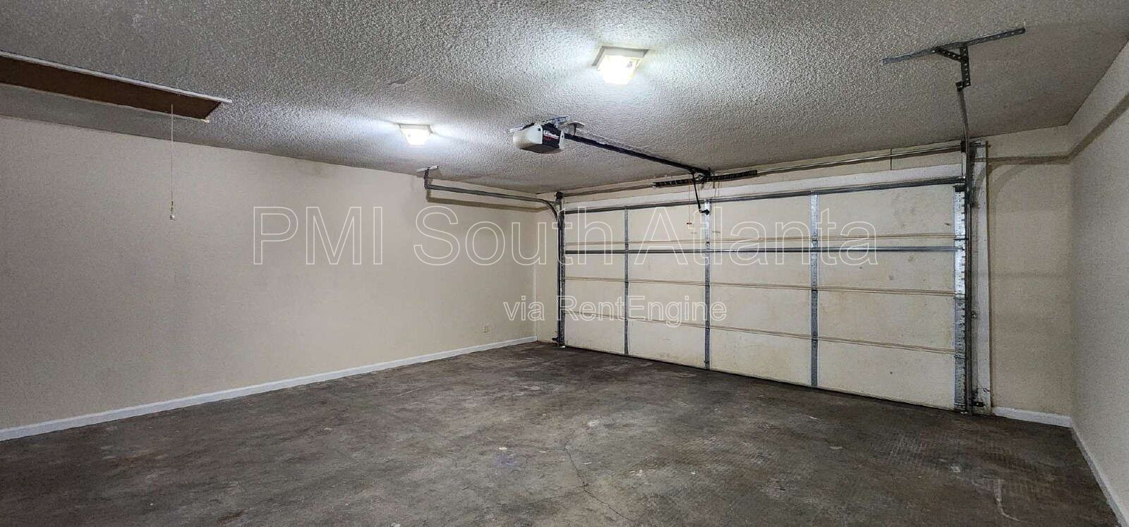 Freshly Renovated 3BR/2BA Ranch | Vaulted Ceilings | 2-Car Garage | Cul-de-Sac | $1,750/Month property image