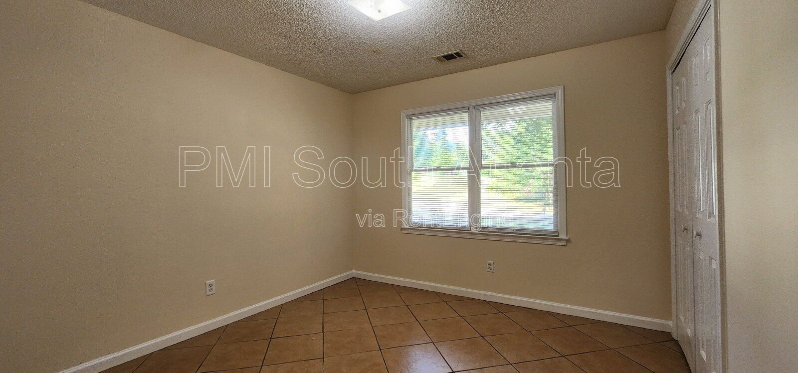 Freshly Renovated 3BR/2BA Ranch | Vaulted Ceilings | 2-Car Garage | Cul-de-Sac | $1,750/Month property image