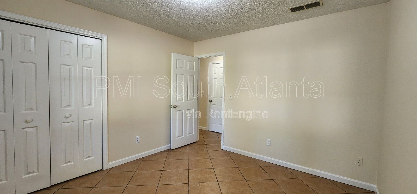 Freshly Renovated 3BR/2BA Ranch | Vaulted Ceilings | 2-Car Garage | Cul-de-Sac | $1,750/Month property image