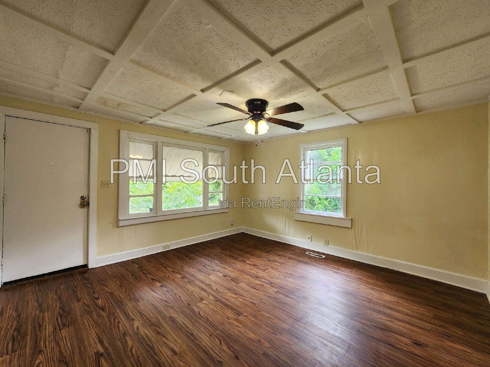Charming 3 Bedroom Home with Huge Backyard in the Heart of Griffin! property image