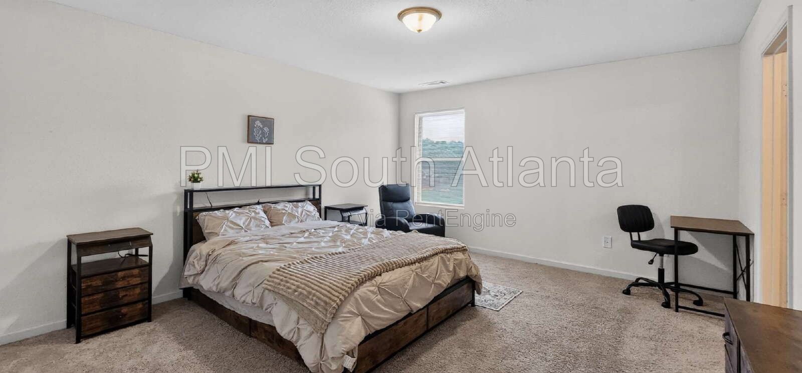 PRIMARY SUITE WITH PRIVATE BATHROOM | UTILITIES & WIFI INCLUDED | PROFESSIONAL SHARED LIVING | COVINGTON, GA | $975/MONTH property image