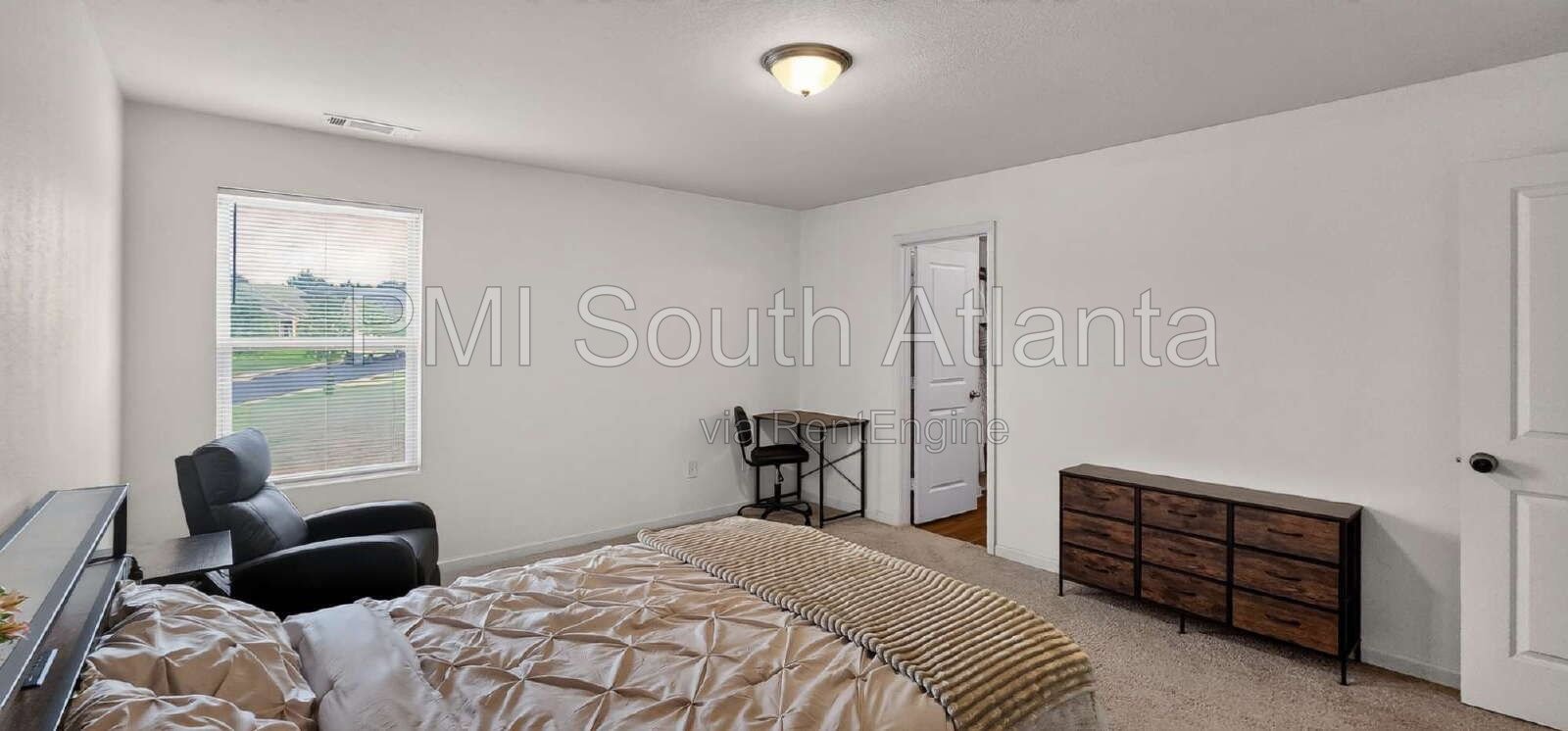 PRIMARY SUITE WITH PRIVATE BATHROOM | UTILITIES & WIFI INCLUDED | PROFESSIONAL SHARED LIVING | COVINGTON, GA | $975/MONTH property image