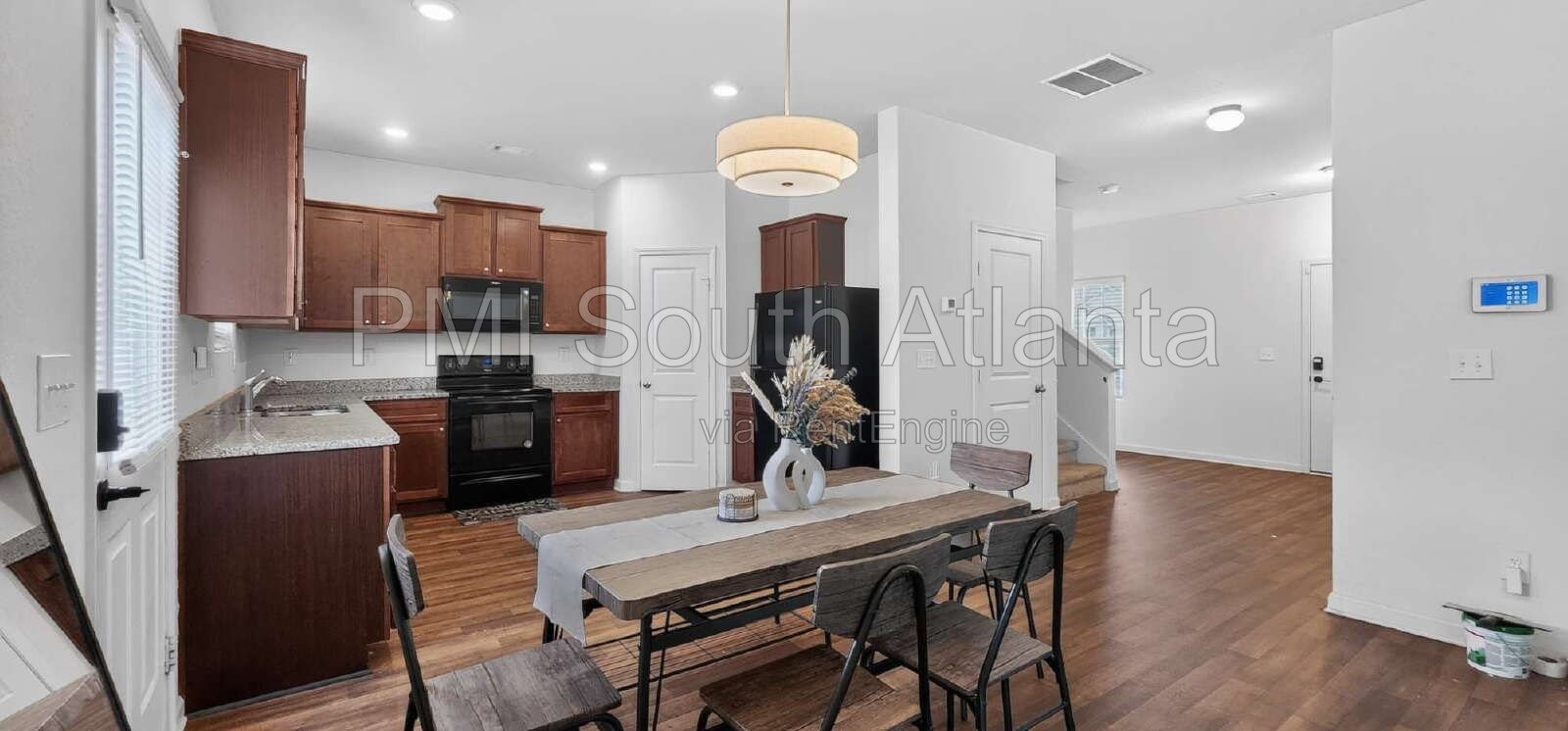PRIVATE FURNISHED BEDROOM | UTILITIES & WIFI INCLUDED | PROFESSIONAL SHARED LIVING | COVINGTON, GA | $875/MONTH property image
