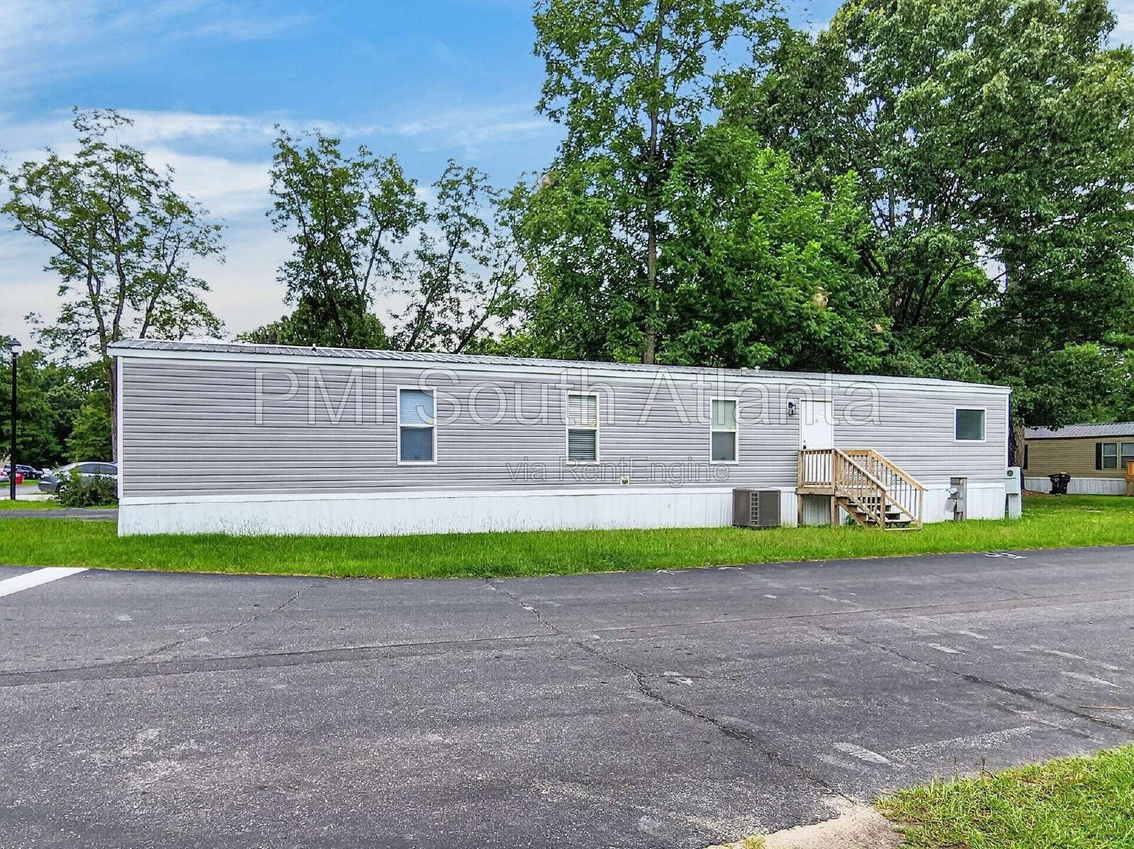 $1,250 | 3 Bed, 2 Bath Home for Rent in Macon, GA | Move-In Ready | Corner Lot | Community Basketball Court property image