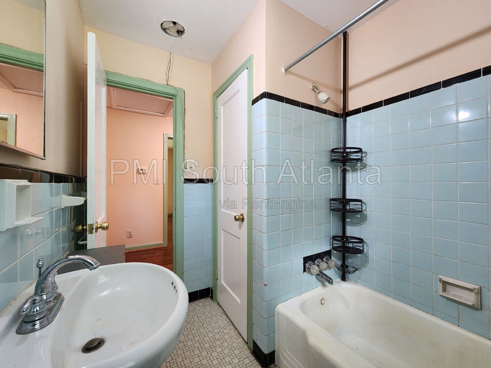3-Bedroom Atlanta Home for Rent – Hardwood Floors, Huge Backyard & Covered Parking | $1,495/Month property image