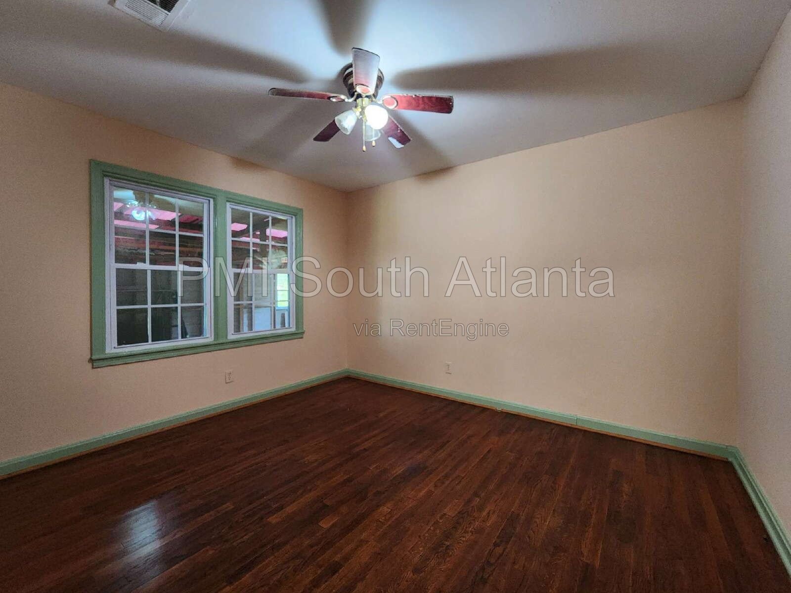 3-Bedroom Atlanta Home for Rent – Hardwood Floors, Huge Backyard & Covered Parking | $1,495/Month property image