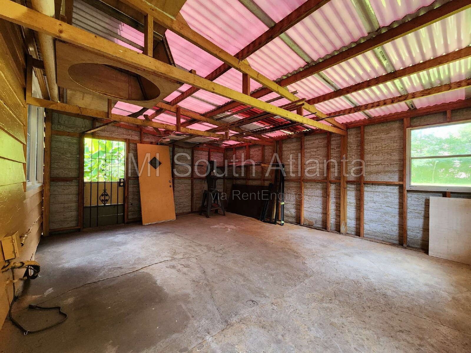 3-Bedroom Atlanta Home for Rent – Hardwood Floors, Huge Backyard & Covered Parking | $1,495/Month property image